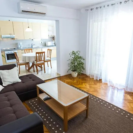 With A Parking Space - 5773 Apartman